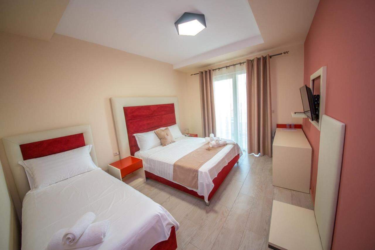 Laid Hotel Vlorë Exterior foto